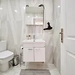 Cozy Oasis In Moda Steps To Seafront Διαμέρισμα *