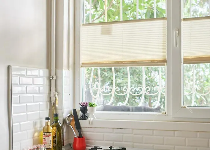 Cozy Oasis In Moda Steps To Seafront اسطنبول